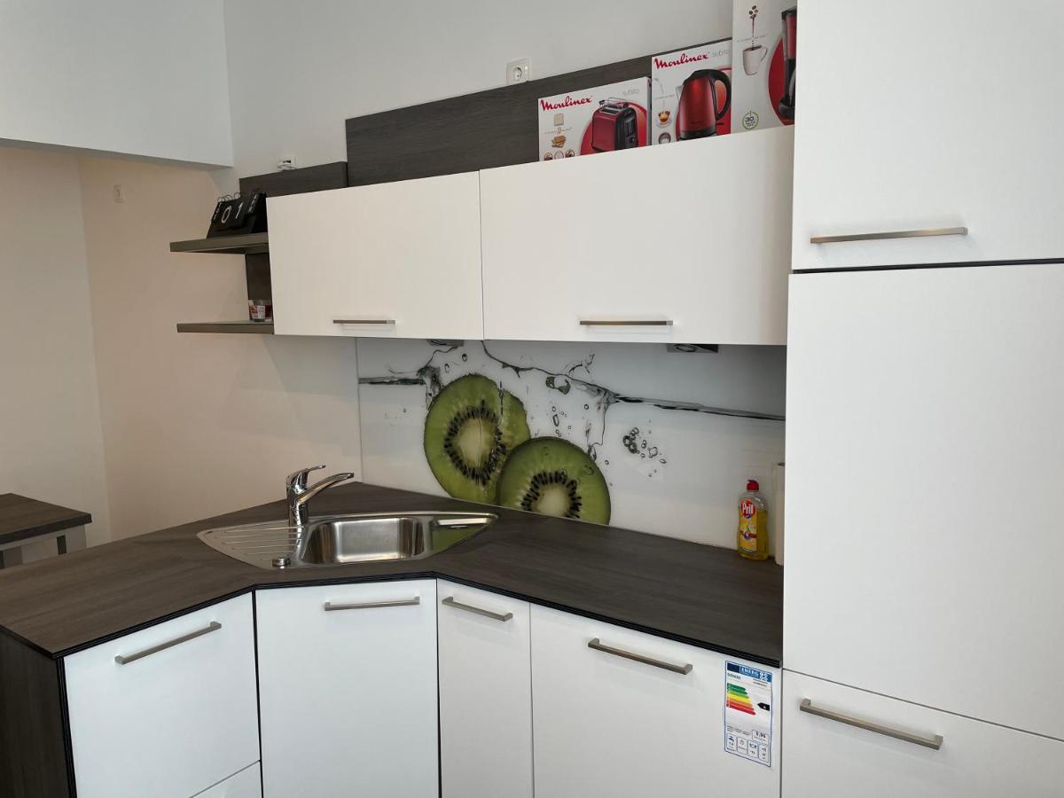 Citygluecknms - Direkt Am Bahnhof Und Einkaufszentrum Neumünster Esterno foto